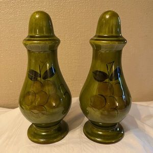 Vintage Los Angeles Pottery Salt and Pepper Shaker Set